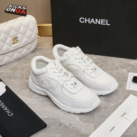 CHANEL LOW TOP TRAINER CC TRIPLE WHITE - CC4